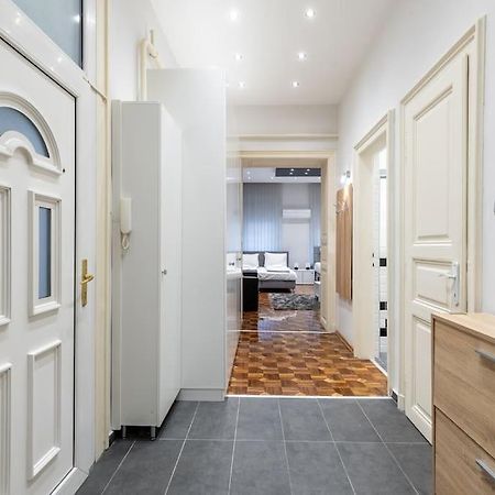 Bold Base Apartment Boedapest Buitenkant foto