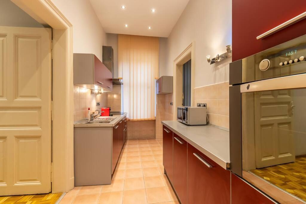 Bold Base Apartment Boedapest Buitenkant foto